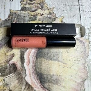 MAC COSMETICS BNIB EVOLUTION EVOLUTION lipglass VERY RARE